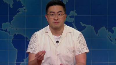 'Saturday Night Live': Bowen Yang Addresses Rise in Anti-Asian Violence in Powerful Weekend Update Segment - www.etonline.com