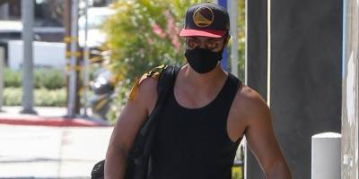 Taylor Lautner Looks Fit After a Gym Session in West Hollywood - www.justjared.com