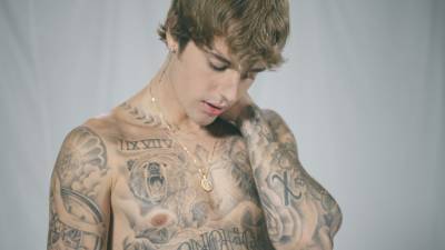 Justin Bieber's Mom Reacts to His Latest Tattoo - www.etonline.com