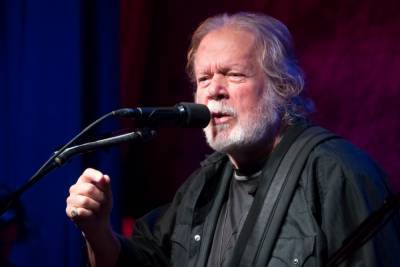 Randy Bachman To Hang Up ‘Vinyl Tap’ Mic At CBC Radio On Canada Day - etcanada.com - Canada