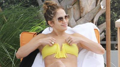 J.Lo, 51, Dances In A Yellow Bikini To Ex Drake’s Song After Reuniting With A-Rod In The D.R. - hollywoodlife.com