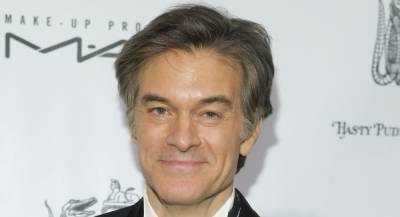 Dr. Oz Saved a Man's Life at Newark Airport in Amazing Act of Heroism! - www.justjared.com - city Newark