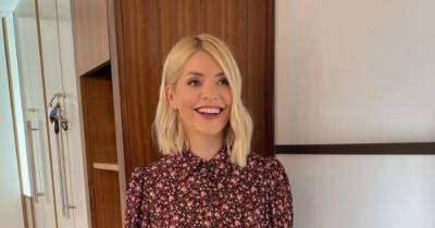 Holly Willoughby shows off small waist in £65 floral dress on This Morning - copy her look here - www.ok.co.uk