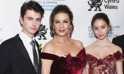 Catherine Zeta-Jones opens up about children Dylan and Carys and gives rare insight into family life - hellomagazine.com - Chicago