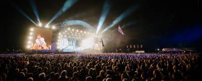 Isle Of Wight Festival postpones to September, while Primavera Sound cancels 2021 editions - completemusicupdate.com - county Isle Of Wight