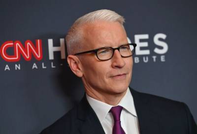 Anderson Cooper Is Too Cute Reading To His 10-Month-Old Son - etcanada.com - county Anderson - county Cooper