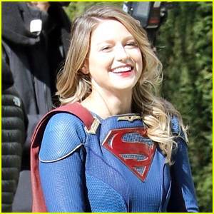 Melissa Benoist Shows Off Her Smile On 'Supergirl' Set Ahead of Final Season Premiere - www.justjared.com - Britain - city Columbia - state Maine