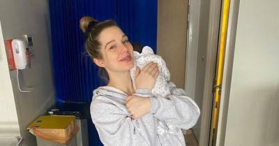 Helen Flanagan shares touching moment her daughter Delilah meets newborn son Charlie - www.ok.co.uk