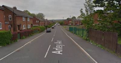 Boy, 6, taken to hospital after being hit by car - www.manchestereveningnews.co.uk