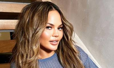 Chrissy Teigen talks conspiracy theories and why she wants to be a true-crime podcast host - us.hola.com