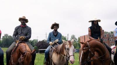 Review: Idris Elba drama enhanced by real-life urban cowboys - abcnews.go.com