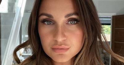 Sam Faiers shows off luxurious hot tub at her huge Surrey home after working out in garden - www.ok.co.uk