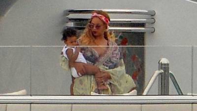 Beyonce’s Twins Rumi Sir, 3, Hit The Beach In Malibu With Mom — Cute Pics - hollywoodlife.com - Malibu