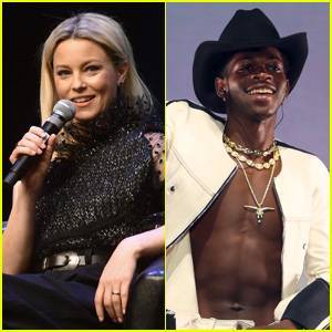 Elizabeth Banks Reacts to Lil Nas X's 'Hunger Games' Styling in 'Montero' Video - www.justjared.com - county Banks