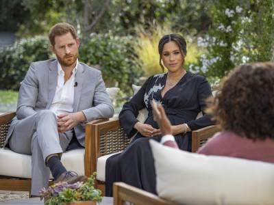 Meghan Markle Accuses Royal Family Of “Perpetuating Falsehoods About Us” In New Promo For Oprah Winfrey Interview On CBS - deadline.com - Britain - USA
