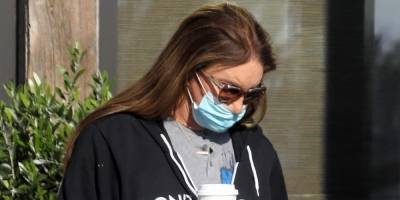 Caitlyn Jenner Wears 'Don't Talk To Me' Hoodie While Picking Up Coffee - www.justjared.com - Los Angeles