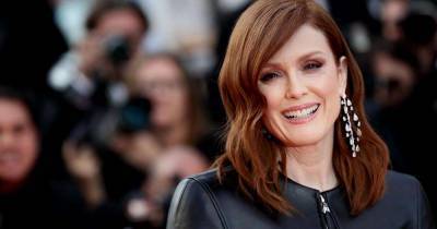 Julianne Moore looks incredibly youthful in gorgeous freckled selfie - www.msn.com - New York