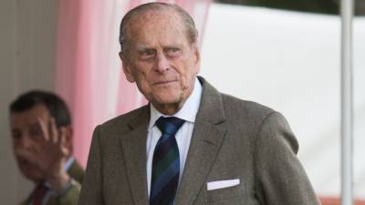 Prince Philip Undergoes Procedure for Pre-Existing Heart Condition - www.etonline.com - London