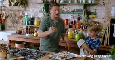Jamie Oliver divides GMB viewers over 'wrong' pizza topping - www.manchestereveningnews.co.uk - Britain