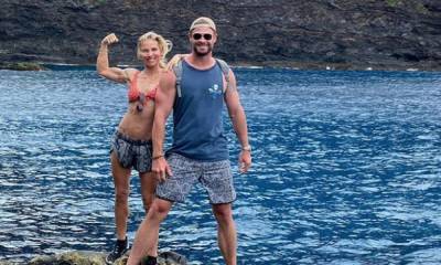 Chris Hemsworth showed off his muscles while on a bike ride with Elsa Pataky - us.hola.com