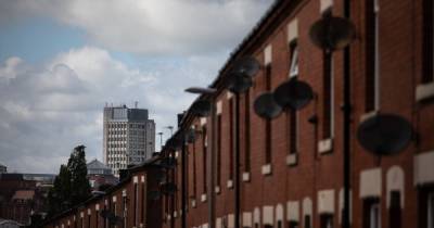 Council tax in Oldham to rise by 2.99pc as budget cuts agreed - www.manchestereveningnews.co.uk - county Oldham