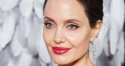 You can get Angelina Jolie's favourite face mask at 50% off - www.msn.com