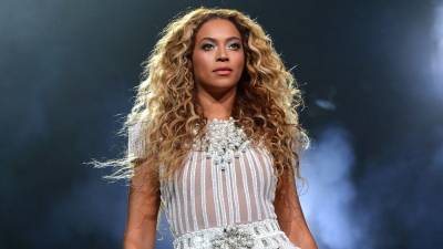 Beyoncé Sings Special Medley as a Tribute to a Young Fan Who Died After Battling Cancer - www.etonline.com