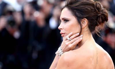 Victoria Beckham's plunging silk dress is just like her wedding outfit - hellomagazine.com - Italy