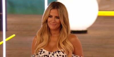 Caroline Flack's mum and sister open up about the star in upcoming doc - www.msn.com