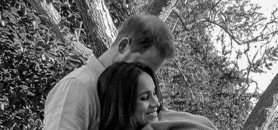 Meghan Markle & Prince Harry Cuddle Archie in Adorable New Pic - www.justjared.com