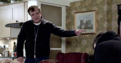Corrie viewers turn on Steve McDonald for 'peddling lies' - www.manchestereveningnews.co.uk