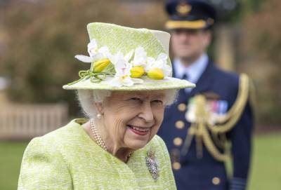 Queen Elizabeth Makes First Public Appearance Of 2021, Honouring The Royal Australian Air Force - etcanada.com - Australia