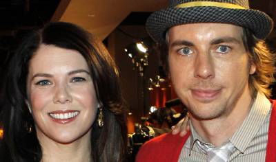 Lauren Graham Reveals Why Her Neighbor, Dax Shepard, Is 'Out of His Mind' - www.justjared.com