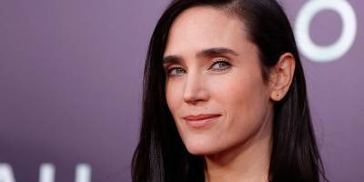 Jennifer Connelly Was Deathly Afraid Of Airplanes Before Joining 'Top Gun: Maverick' - www.justjared.com