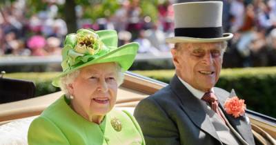 Queen Elizabeth II Has Been ‘Amazing’ In Wake of Prince Philip’s Death, Royal Family Members Reveal - www.usmagazine.com - county Prince Edward - county Wake