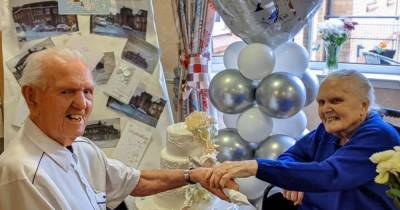 Care home couple celebrate 70th wedding anniversary in style - www.dailyrecord.co.uk