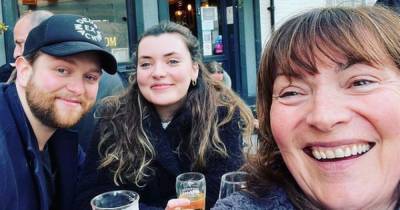 Lorraine Kelly downs shot in first beer garden night out with daughter Rosie - www.dailyrecord.co.uk - Britain - Scotland