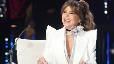 'American Idol': Twitter Reacts After Paula Abdul Returns as Guest Judge and Slams Simon Cowell - www.etonline.com - USA