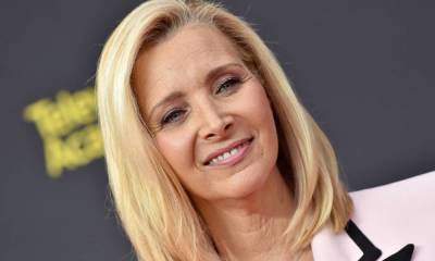 Friends star Lisa Kudrow shares glimpse inside beautiful home in LA following exciting news - hellomagazine.com