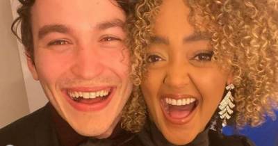 Coronation Street's Alexandra Mardell all smiles as she announces engagement and flashes diamond ring - www.manchestereveningnews.co.uk