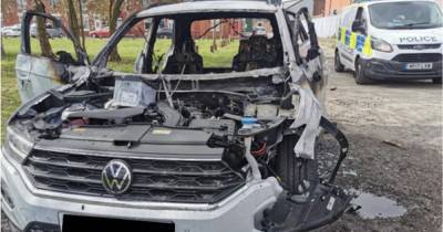 Car set alight after narrowly avoiding mourners at funeral procession during police chase with suspected drug dealer - www.manchestereveningnews.co.uk - county Lane