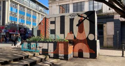 Cheerful new Northern Quarter mural welcomes re-opening of Manchester city centre - www.manchestereveningnews.co.uk - Manchester