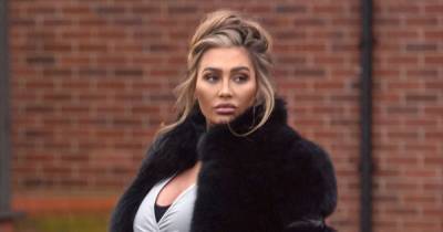 Lauren Goodger tenderly cradles baby bump after terrifying hospital dash fearing she was going to die - www.ok.co.uk