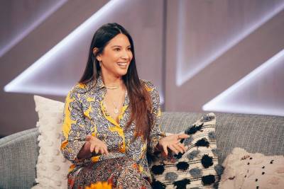 Olivia Munn Explains How To Fight Anti-Asian Violence in ‘Kelly Clarkson Show’ Appearance - etcanada.com - USA