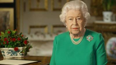 Queen Elizabeth Conducts First Royal Duty Since Prince Philip's Death - www.etonline.com