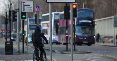 Police are targeting cyclists 'not adhering to road rules' in Manchester city centre today - www.manchestereveningnews.co.uk - Manchester