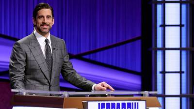 'Jeopardy!' guest host Aaron Rodgers' hilarious reaction to failed Green Bay Packers clue - www.foxnews.com