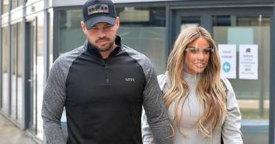 Katie Price urges Sarah Harding to get in touch as she shares regret about missing message from Nikki Grahame - www.ok.co.uk
