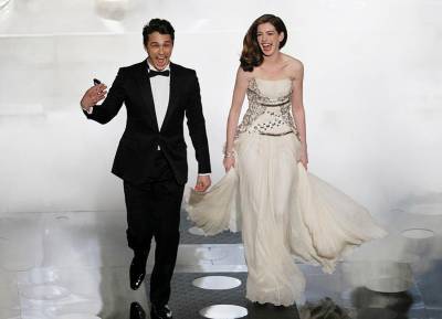 The truth about Anne Hathaway and James Franco’s awkwardness hosting the Oscars - evoke.ie