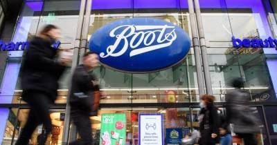 Boots has a BOGOF on make up today as well as a huge Spring sale - and bargain hunters are loving it - www.dailyrecord.co.uk